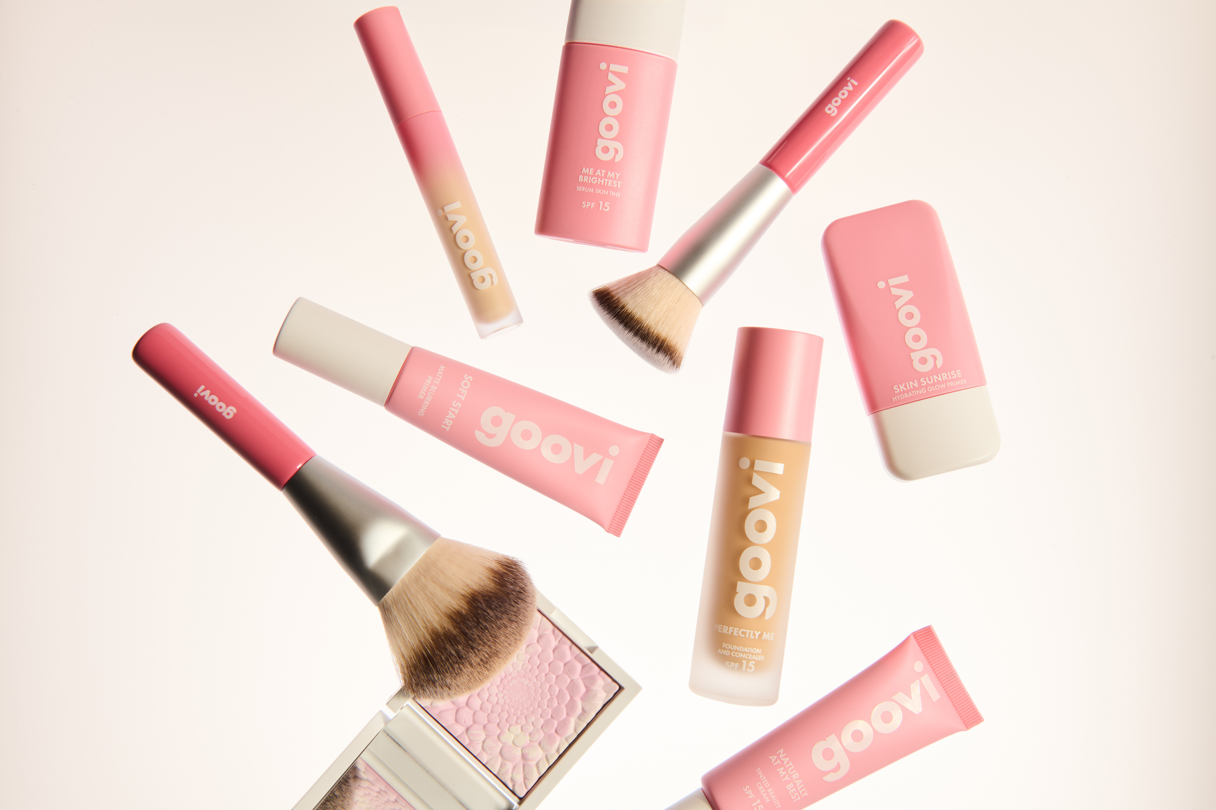 MAKE UP