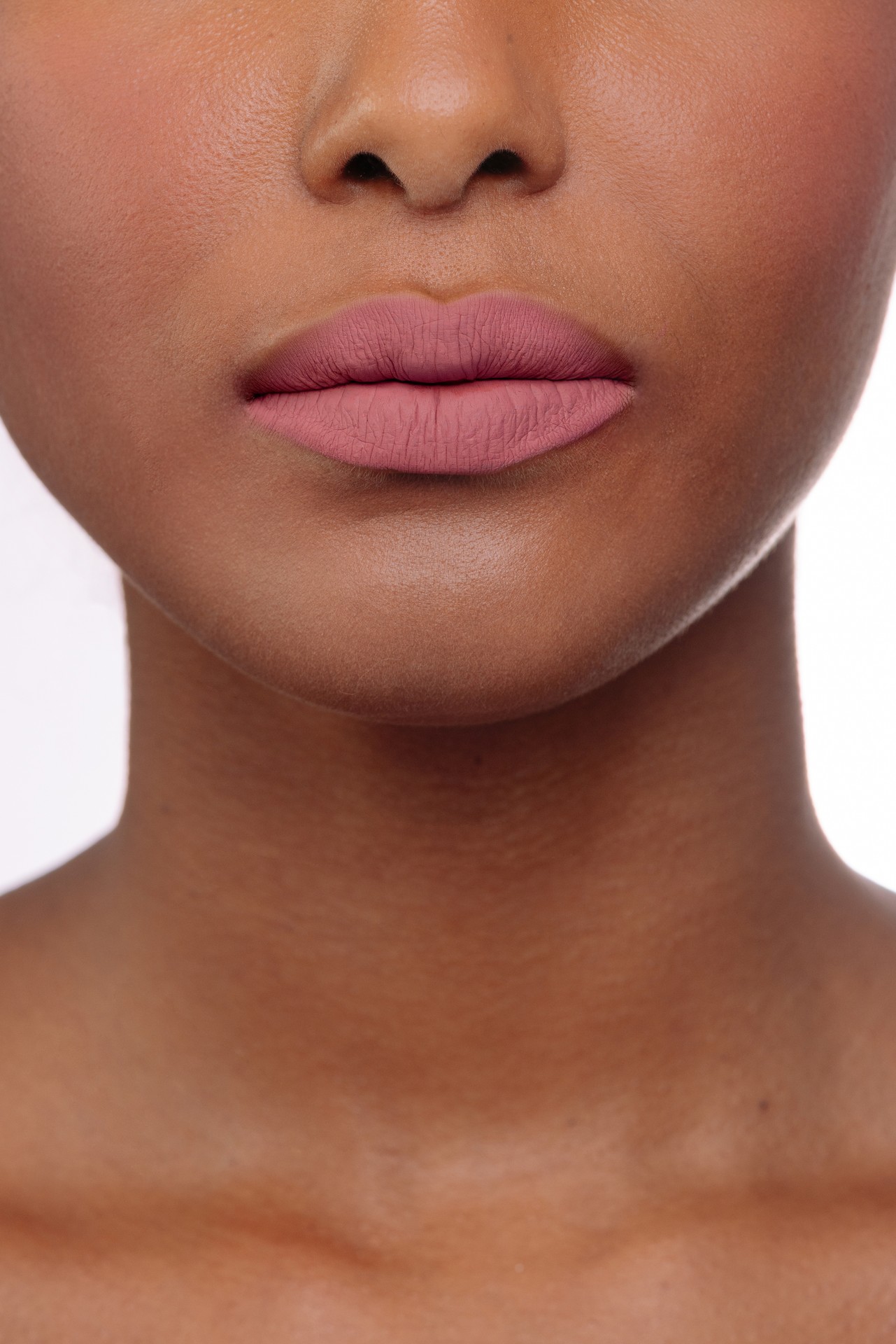 Fluid Velvet Mat Lipstick — immagine 3