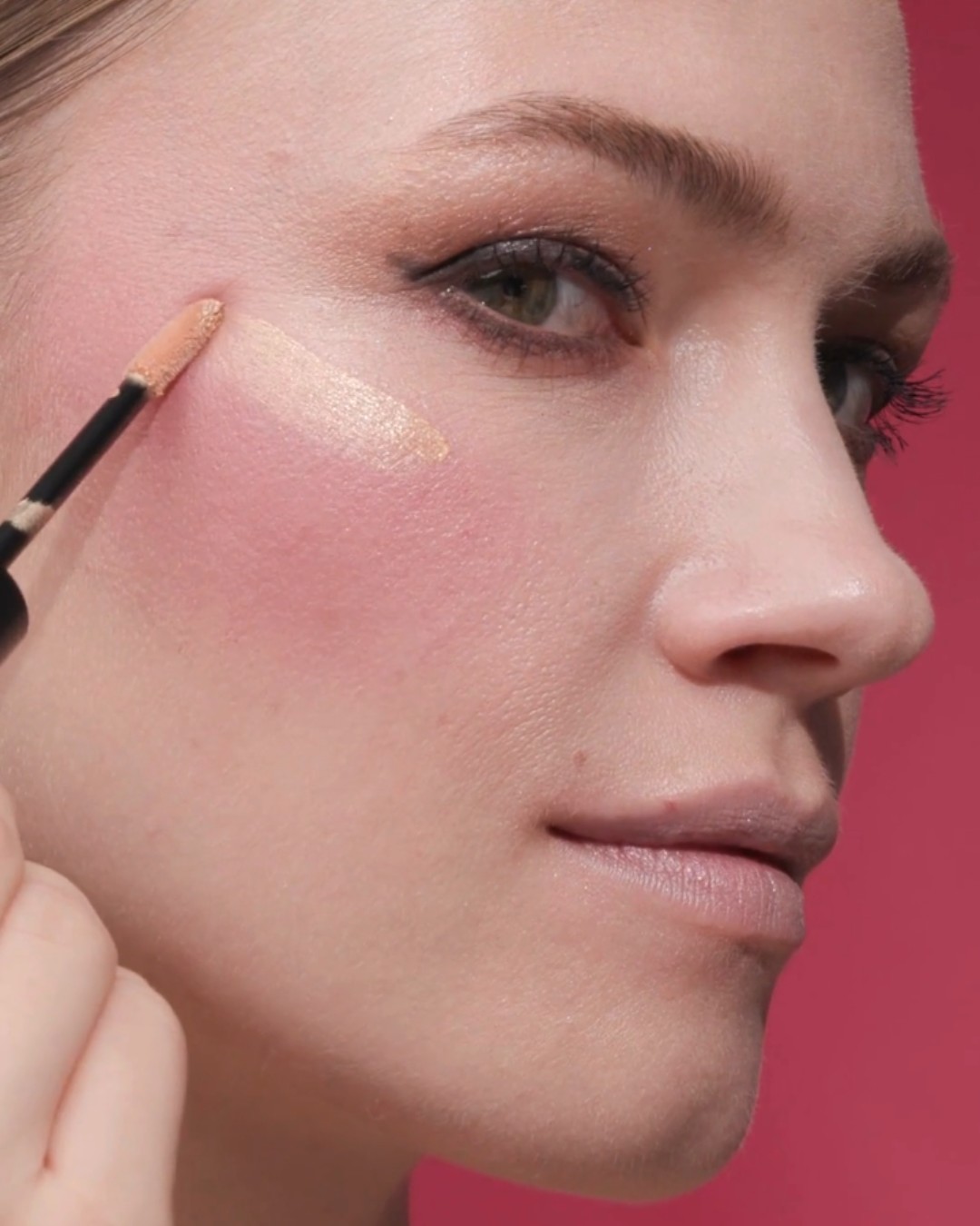 Glow On The Go Illuminante Liquido — immagine 8